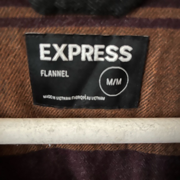 Express Flannel, Medium (M) - Picture 3 of 3